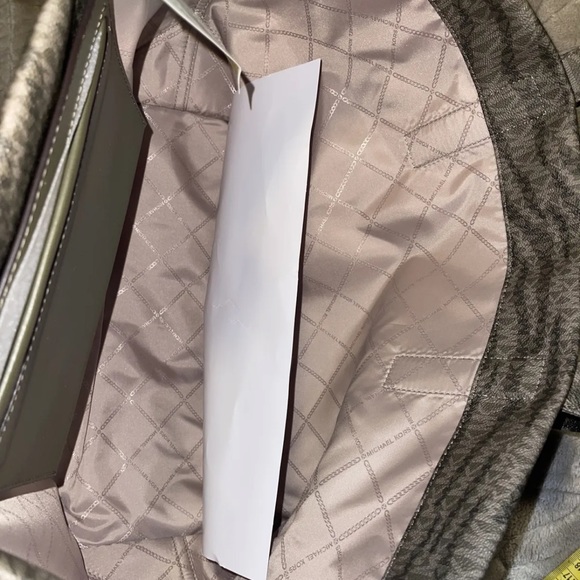 Michael Kors Black Signature Print Crossgrain  Multi Compartment Bag Purse - Picture 6 of 11